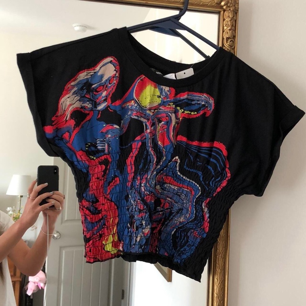 brand new urban graphic tee